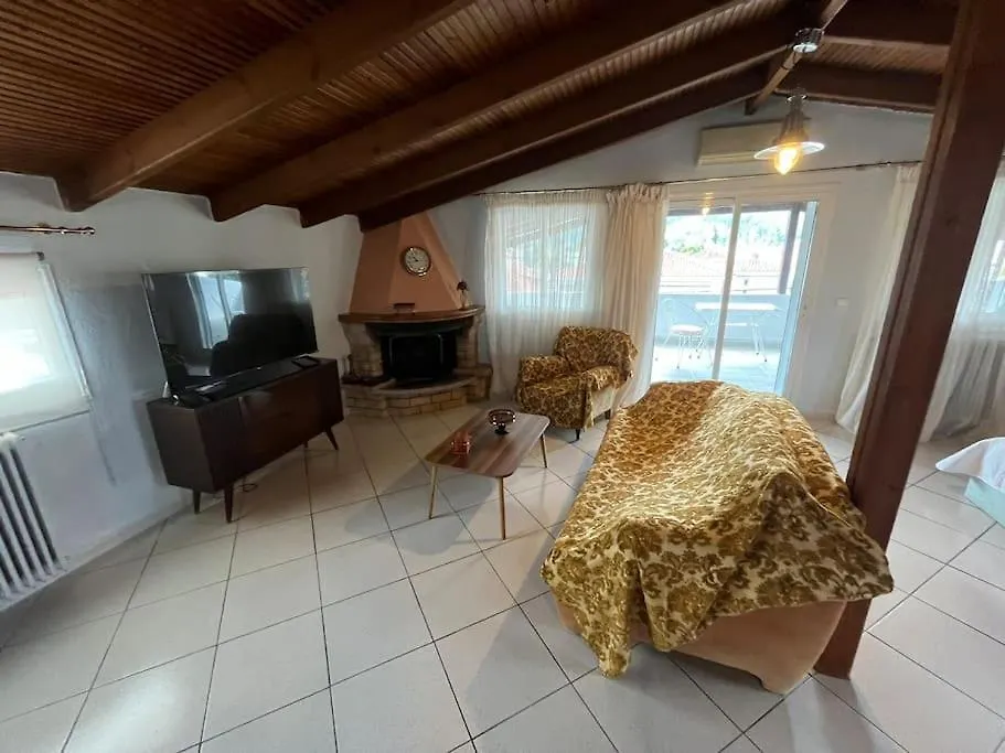 דירות סלוניקי Attic With A View 0*,
