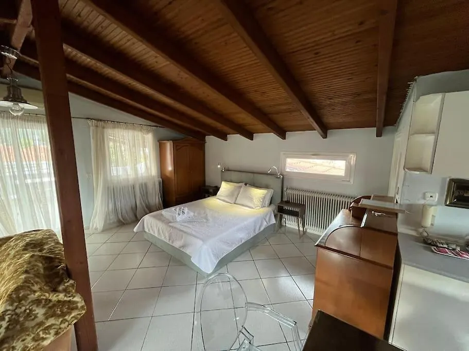 דירות סלוניקי Attic With A View 0*,  יוון